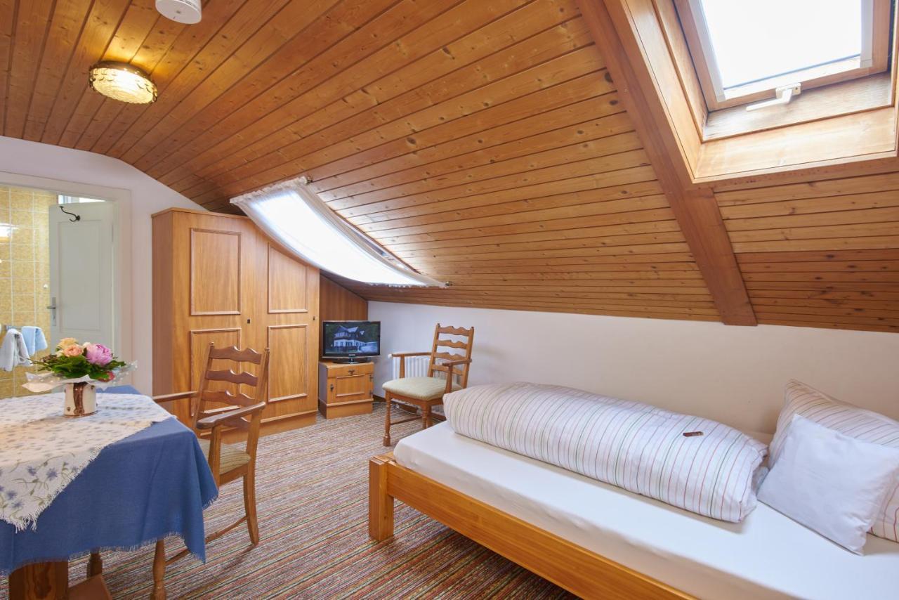 Alter Ziehbrunnen Hotell Bad Endorf Eksteriør bilde